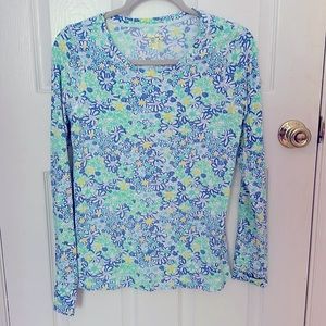 Lilly Pulitzer womens Luxletic shirt size medium
